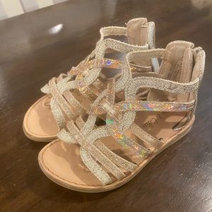 Olive and Edie toddler sandals size 7. GREAT CONDITION!!